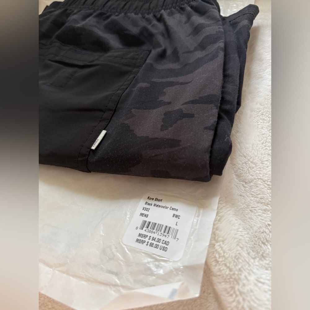 Vuori Kore Camo Shorts Lined Size Medium L